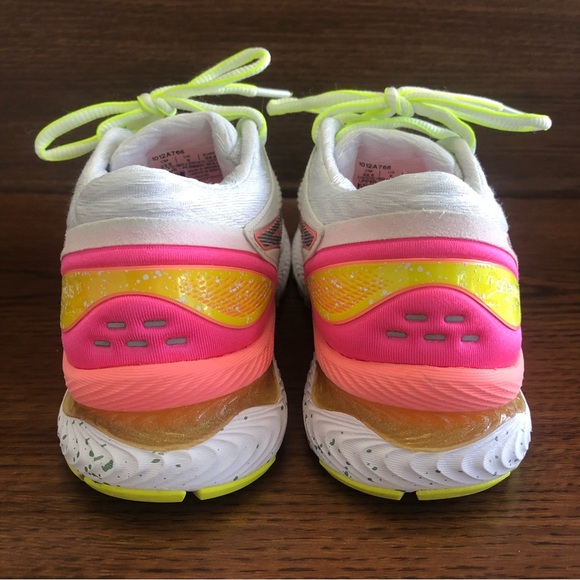 Asics Gel-Nimbus 22 Girl’s White/Pink Sneakers Size 5 - Picture 11 of 13